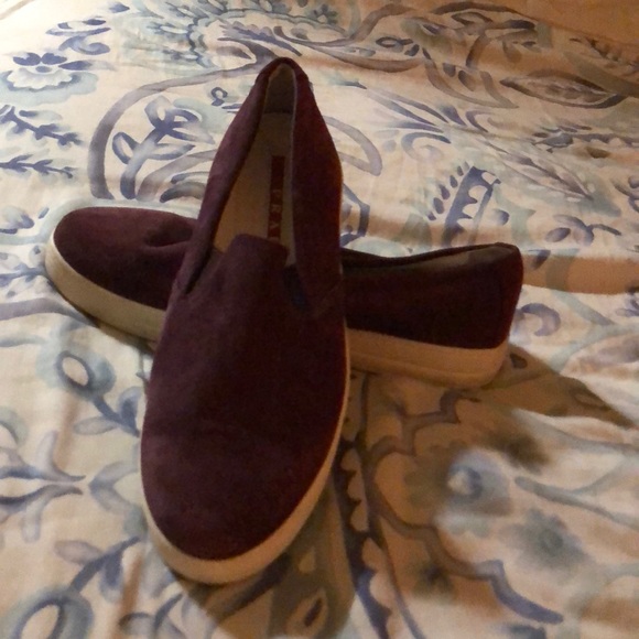 Prada shoes - Picture 4 of 4